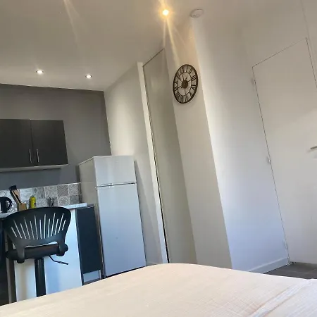 Studio Brignoles Extérieur photo