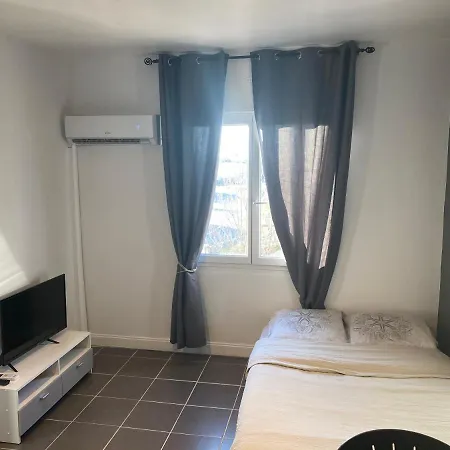 Studio Brignoles Extérieur photo
